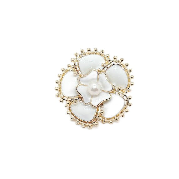 Flower Freshwater Pearl Brooch - CHOMEL