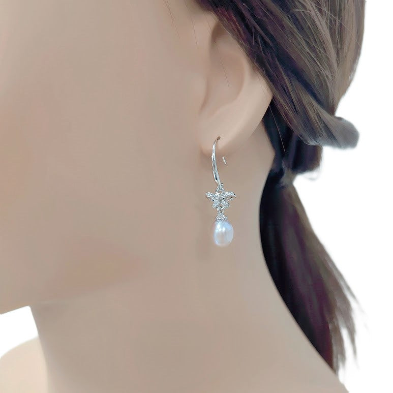 Freshwater Pearl Earrings - CHOMEL