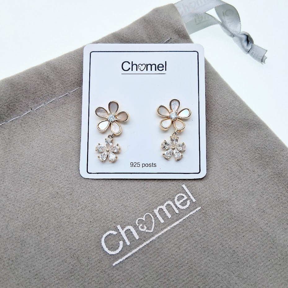 Flower Mother of Pearl Earrings - CHOMEL