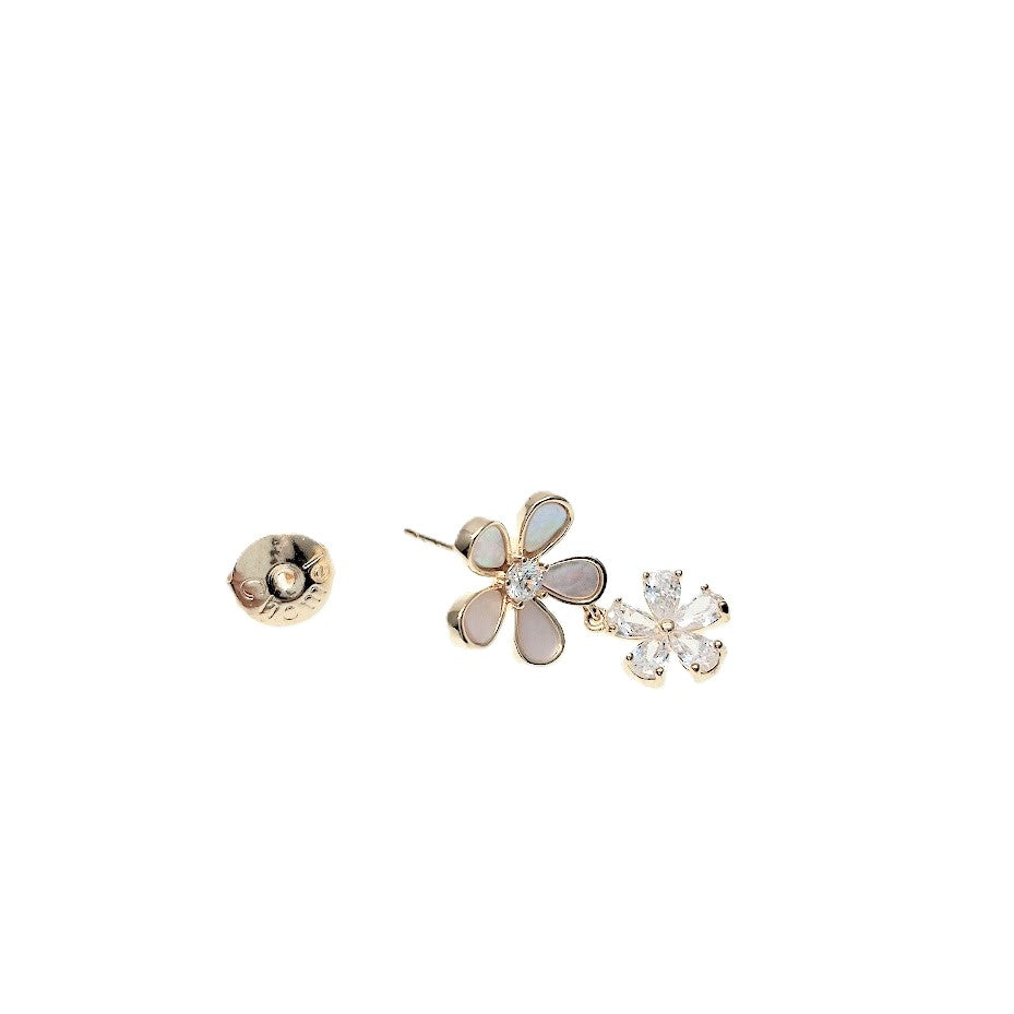 Flower Mother of Pearl Earrings - CHOMEL