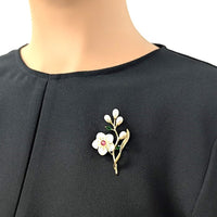 Flower Mother Of Pearl & Freshwater Pearl Brooch - CHOMEL