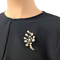 Flower Freshwater Pearl Brooch - CHOMEL