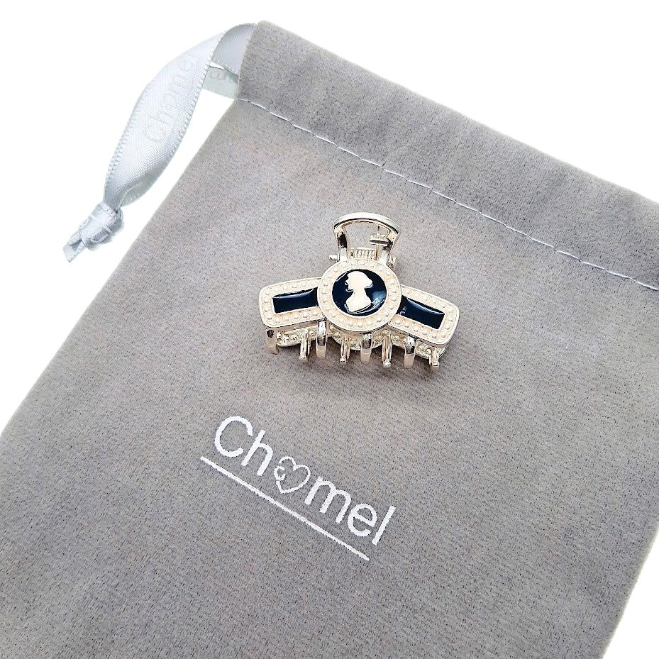 Pearl & Enamel Hairclaw - CHOMEL