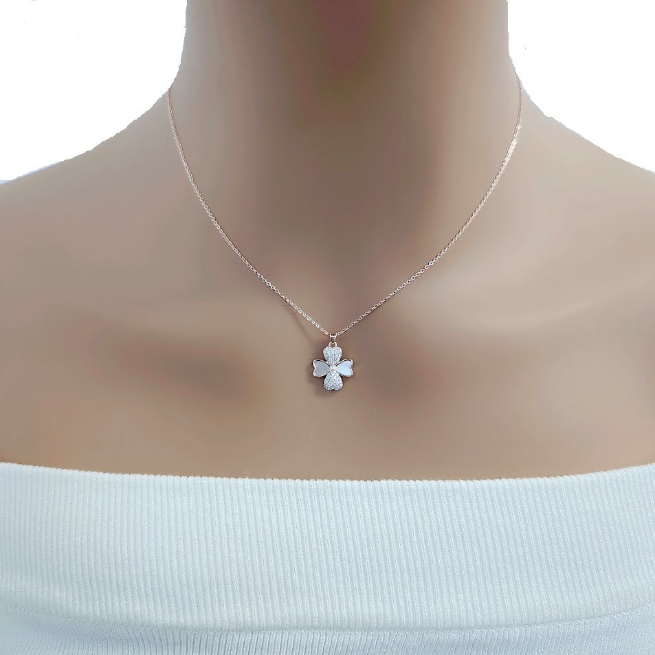 Mother of Pearl Clover Necklace - CHOMEL