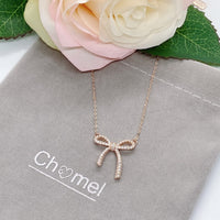 CHOMEL Cubic Zirconia Ribbon Rosegold Necklace