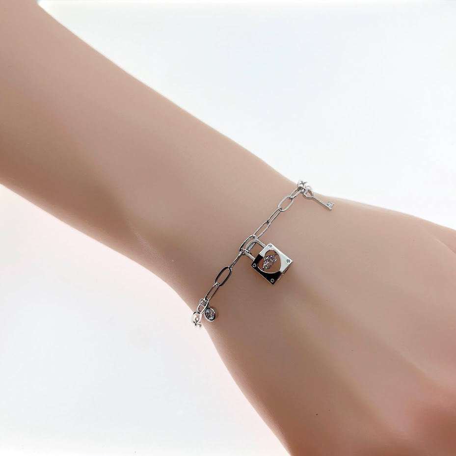 Heart Lock Charm Bracelet - Elegant Cubic Zirconia Jewelry – CHOMEL