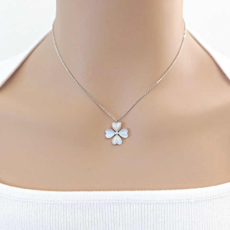 Clover Leaf Simulated Moonstone Necklace - CHOMEL