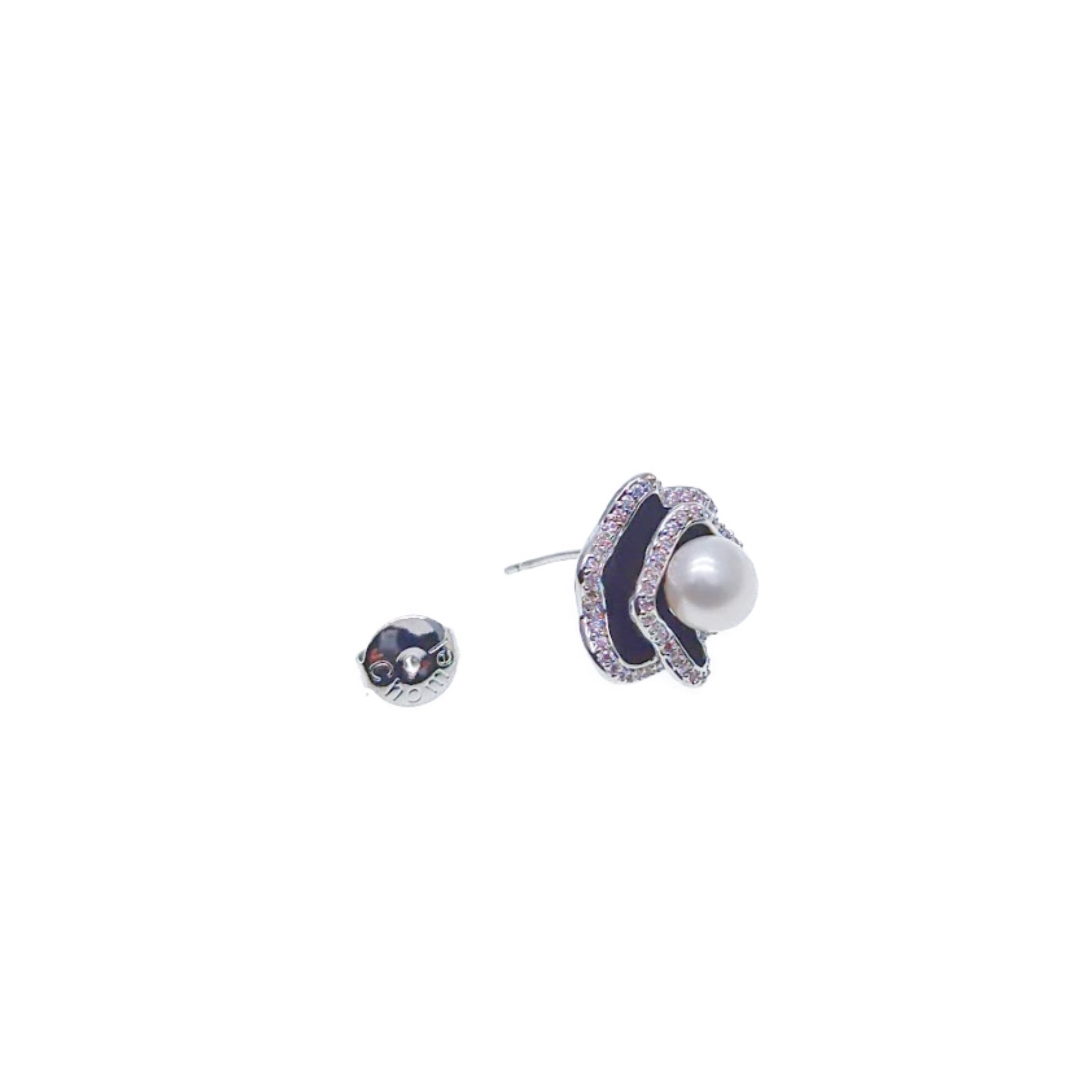 Flower Freshwater Pearl Earrings - CHOMEL