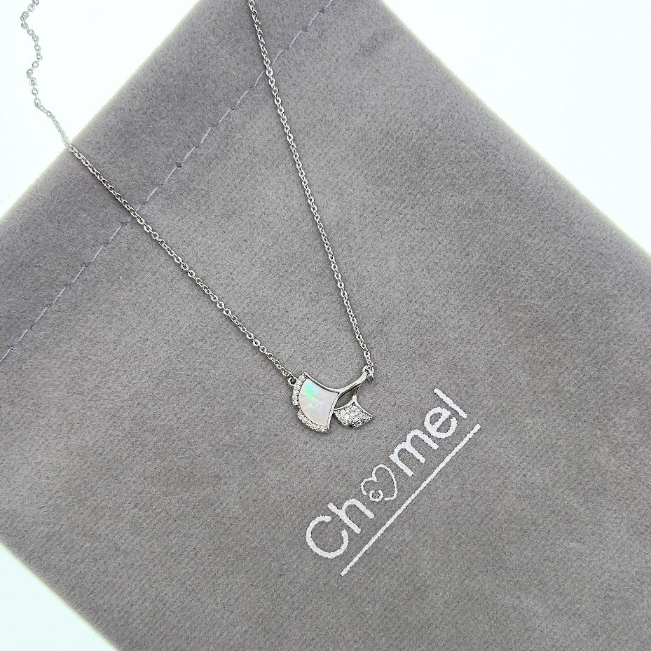 Leaf Mother of Pearl Necklace - CHOMEL