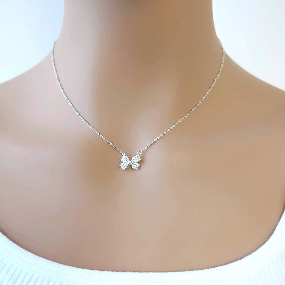 Ribbon Cubic Zirconia Necklace - CHOMEL
