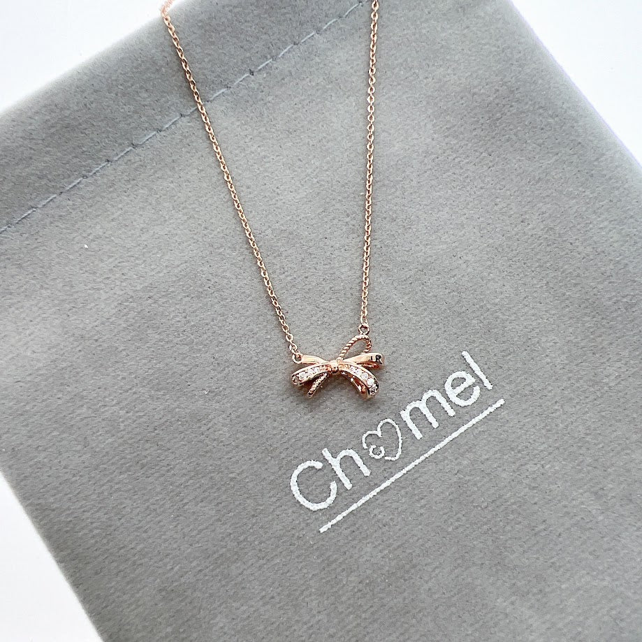 Ribbon Cubic Zirconia Necklace - CHOMEL