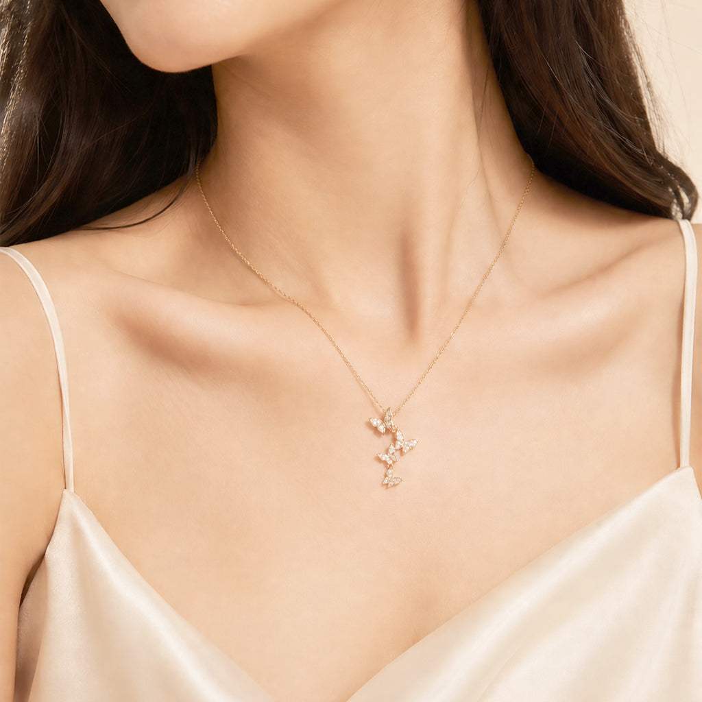 Rosegold plated Butterfly Cubic Zirconia necklace with adjustable chain and butterfly pendant