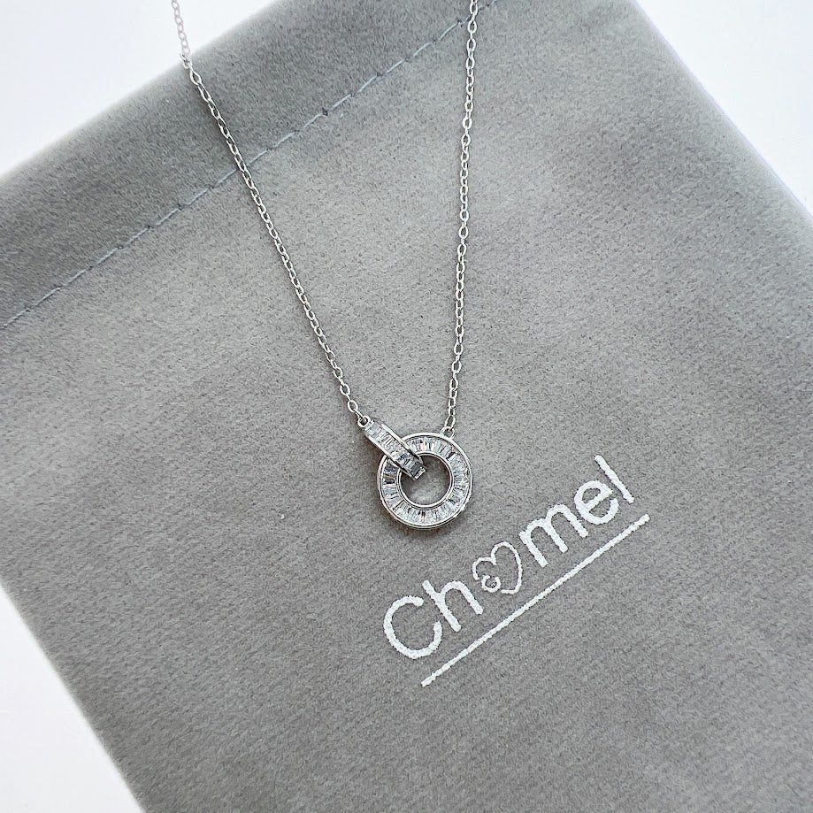Interlocking Circle Cubic Zirconia Necklace - CHOMEL