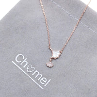 CHOMEL Mother of Pearl Gingko Leaf Rosegold Necklace