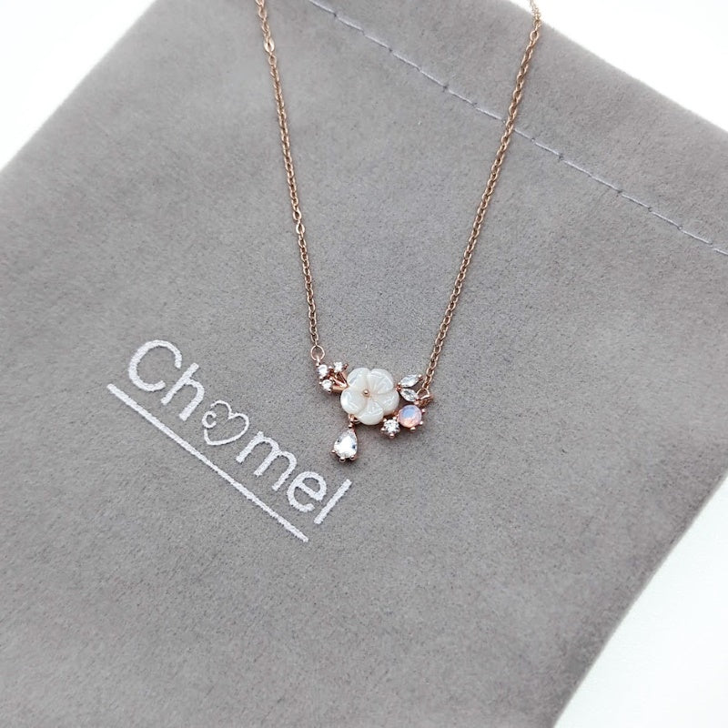 CHOMEL Mother of Pearl Rosegold Necklace