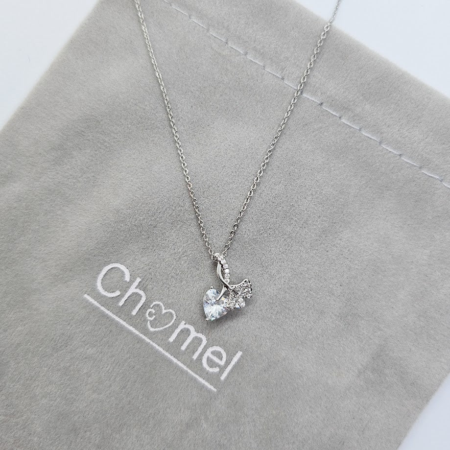 Heart and Gingko Leaf Cubic Zirconia Necklace - CHOMEL