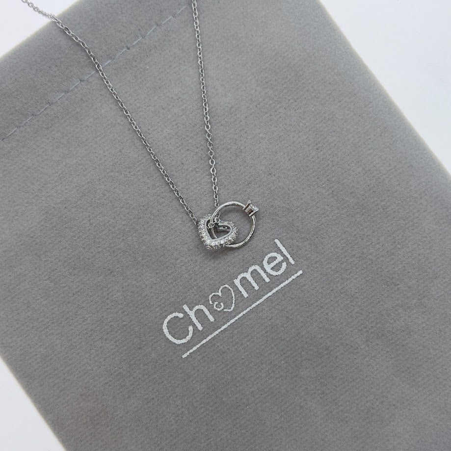 Interlocking Heart & Ring Necklace - CHOMEL