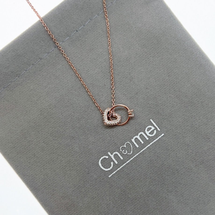 Interlocking Heart & Ring Necklace - CHOMEL
