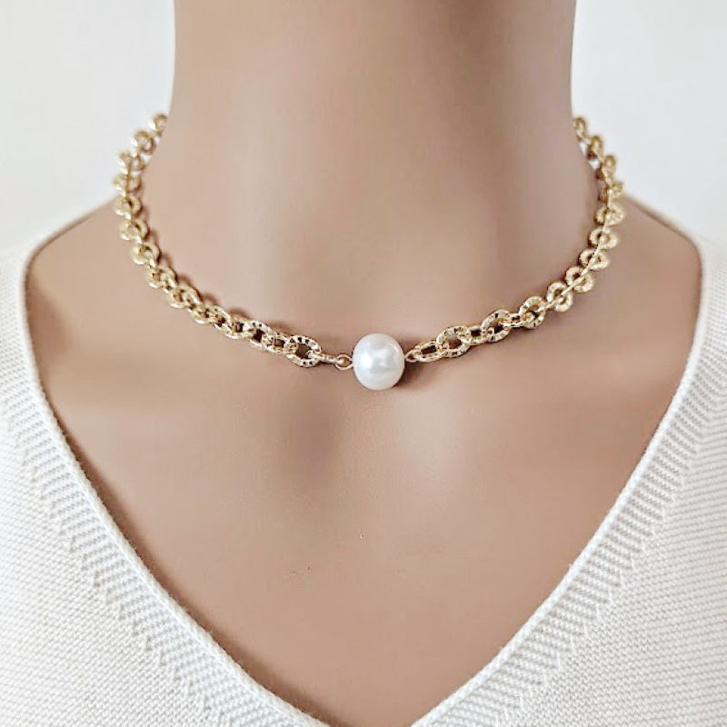 Freshwater Pearl on Chain Necklace - CHOMEL