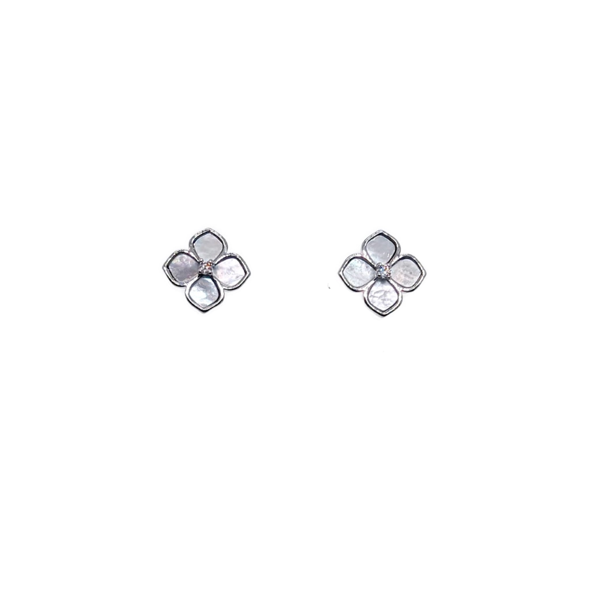 Flower Mother of Pearl Earrings - CHOMEL