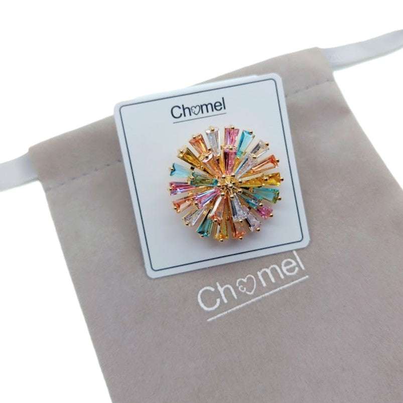 Round cubic zirconia brooch with pastel stones and gold plating, 3.5cm diameter, C clasp closure