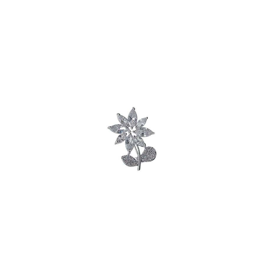 Flower cubic zirconia brooch with sparkling stones and rhodium plating