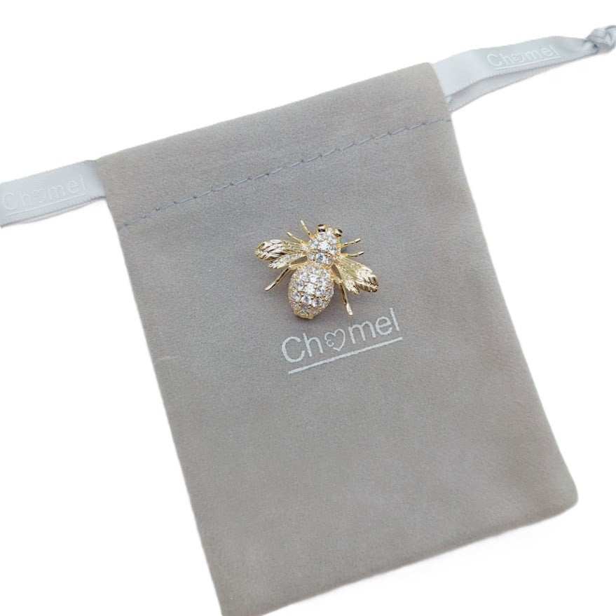 Golden bee brooch with sparkling cubic zirconia, gold plated, 2.1cm x 2.8cm, pin clasp closure