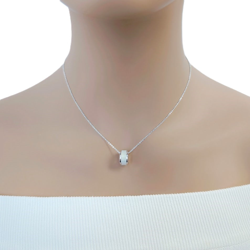 Tunnel Mother of Pearl Necklace - CHOMEL