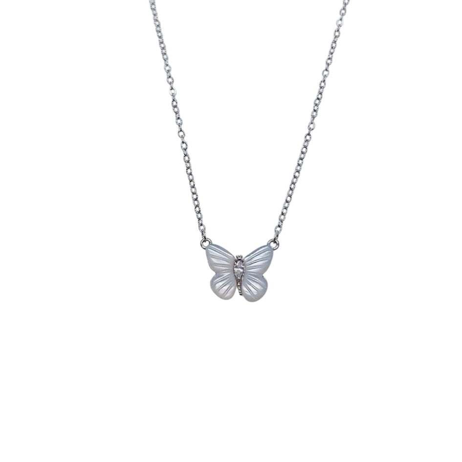 Butterfly mother of pearl necklace with rhodium-plated chain and adjustable length