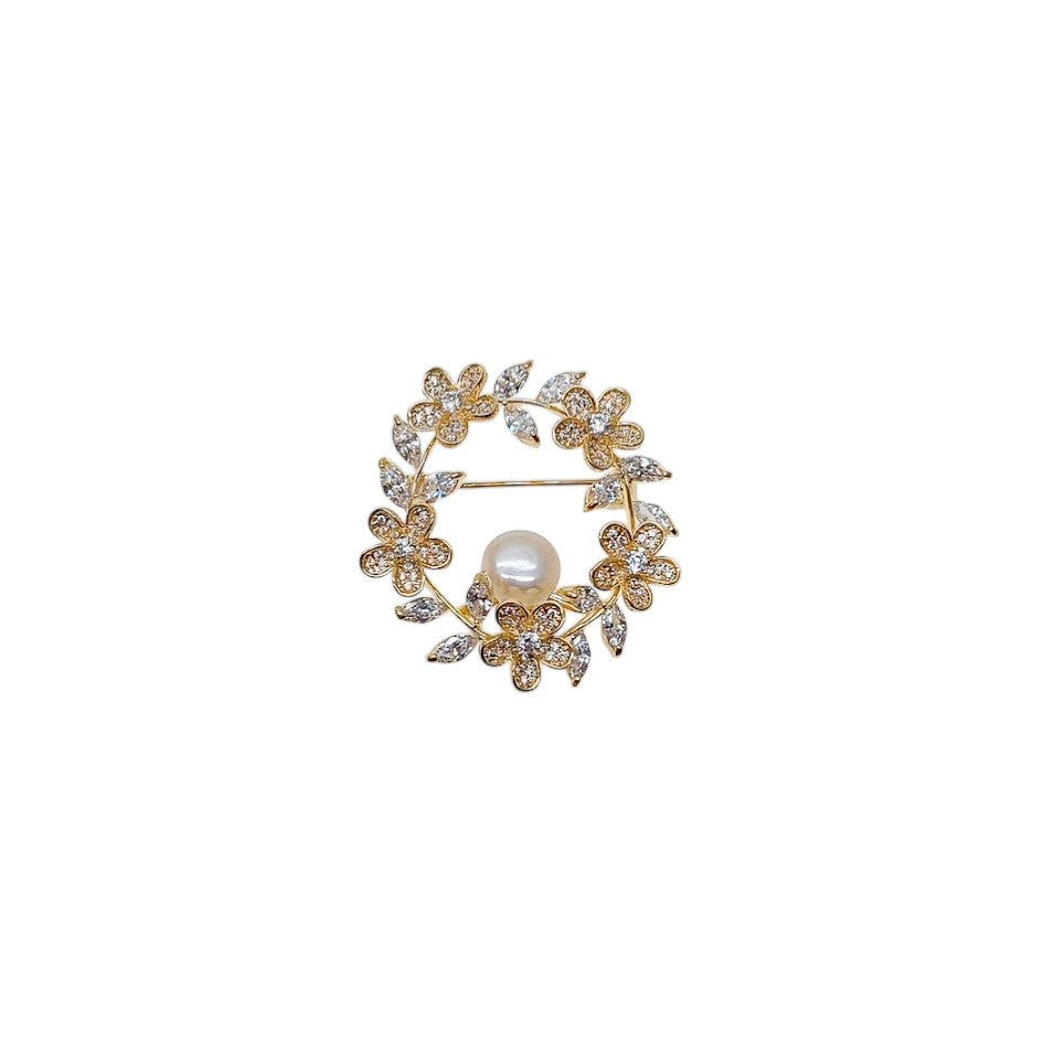 Flower Freshwater Pearl Brooch - CHOMEL