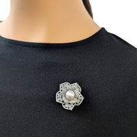 Flower Freshwater Pearl Brooch - CHOMEL