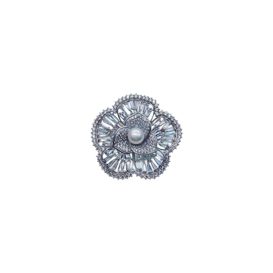 花立方氧化锆胸针