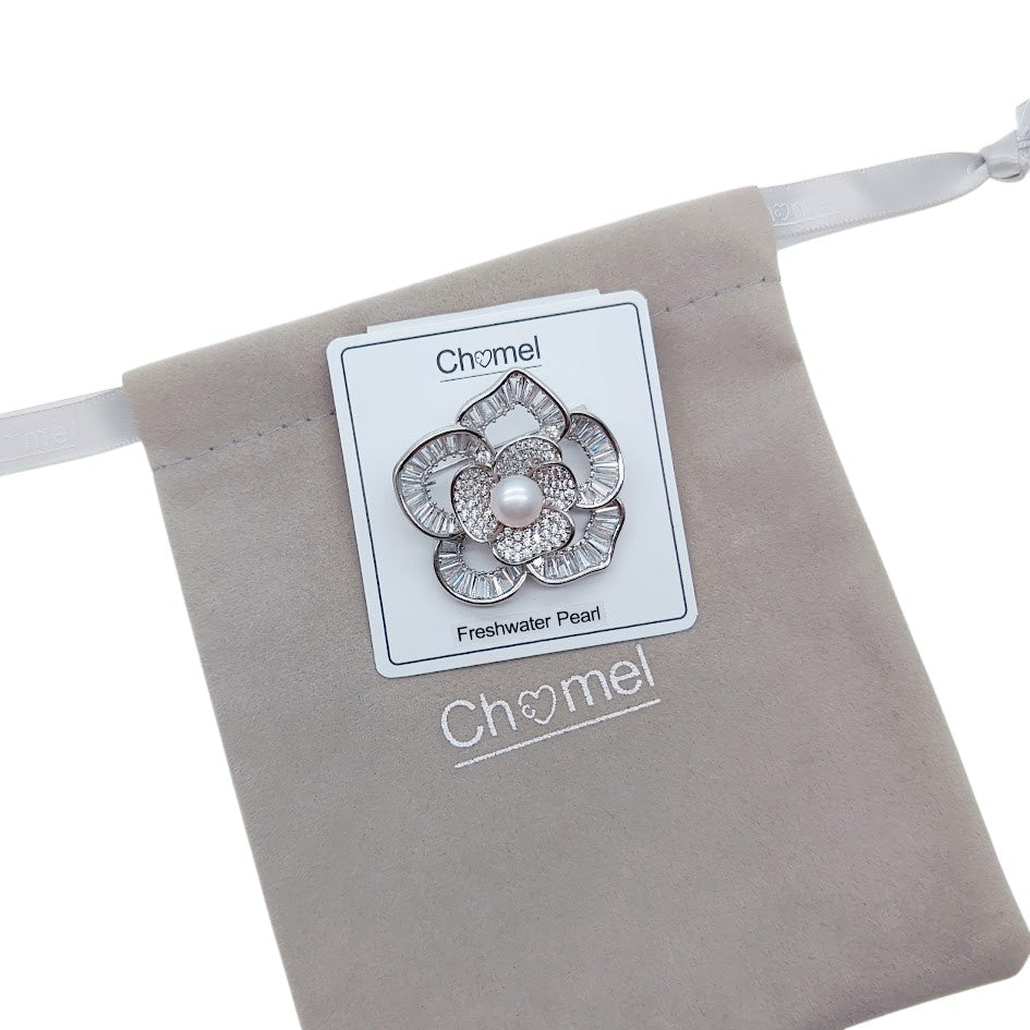 Flower Freshwater Pearl Brooch - CHOMEL