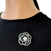 Flower Freshwater Pearl Brooch - CHOMEL