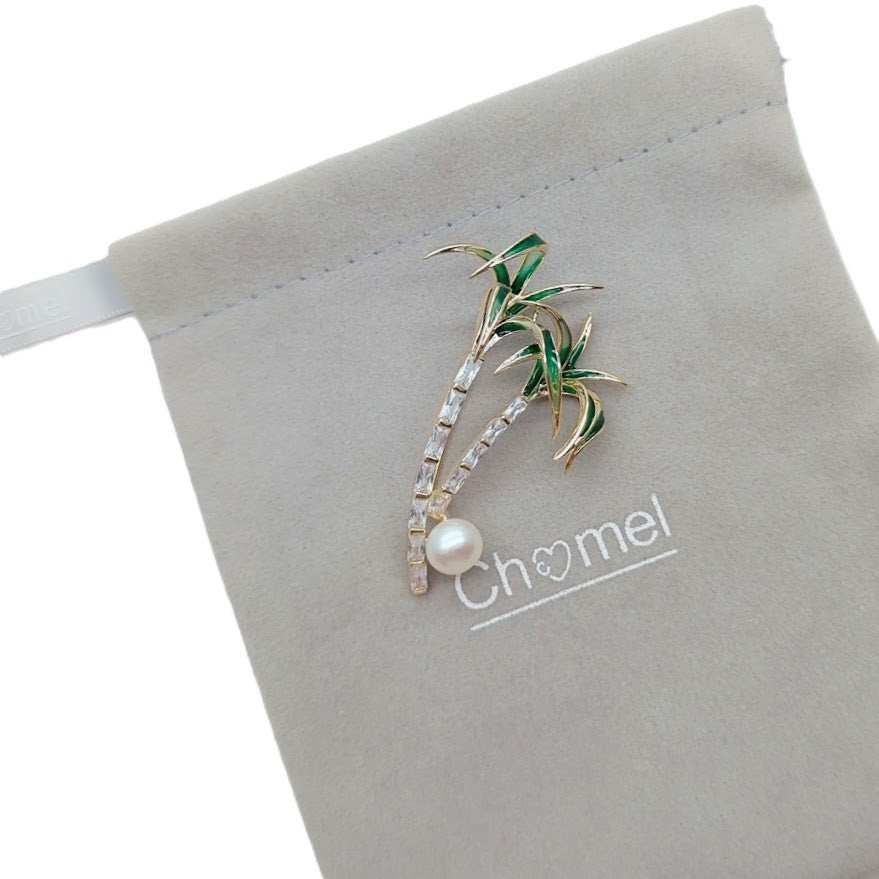 Gold-plated palm trees brooch with green enamel leaves and 8mm freshwater pearl
