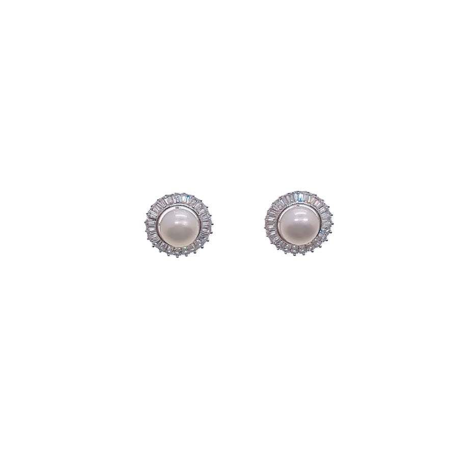 Freshwater pearl earrings with baguette-cut cubic zirconia rim and rhodium plating
