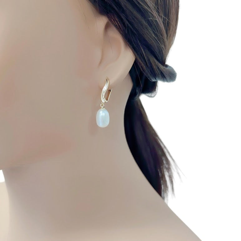 Freshwater Pearl Earrings