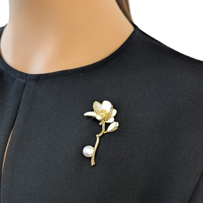 Flower Freshwater Pearl Brooch