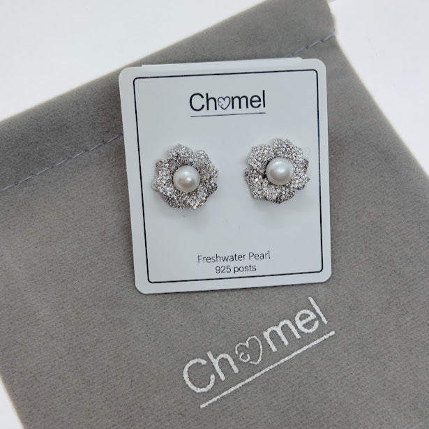 Flower Freshwater Pearl Earrings - CHOMEL