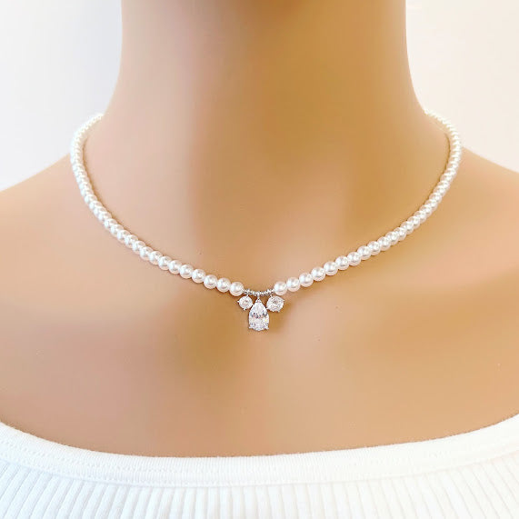 Simulated Pearl Necklace - CHOMEL