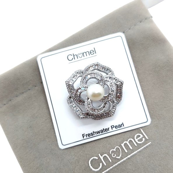 Flower Freshwater Pearl Brooch