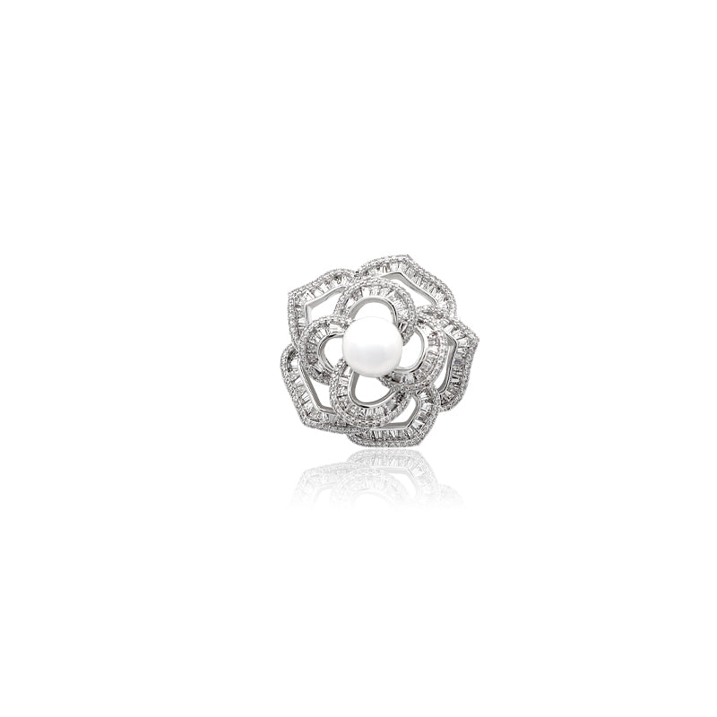 Flower Freshwater Pearl Brooch - CHOMEL