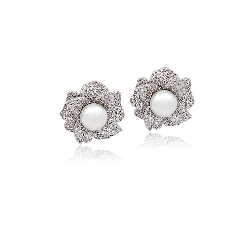 Flower Freshwater Pearl Earrings - CHOMEL
