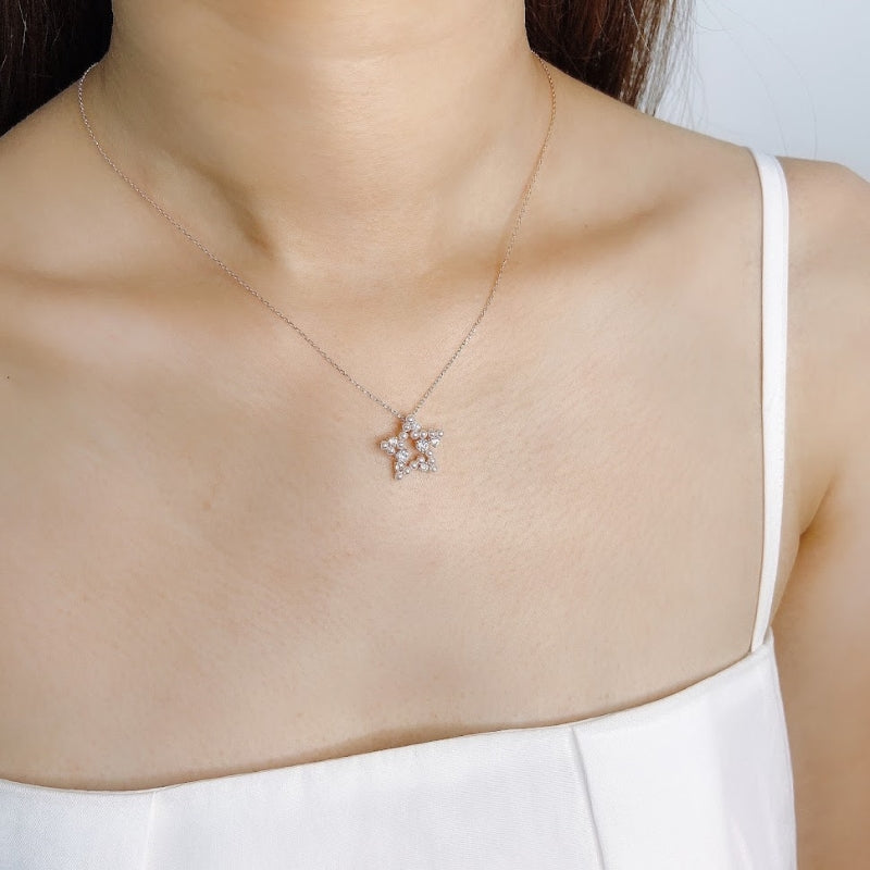 Pearl  Star Pendant Necklace.