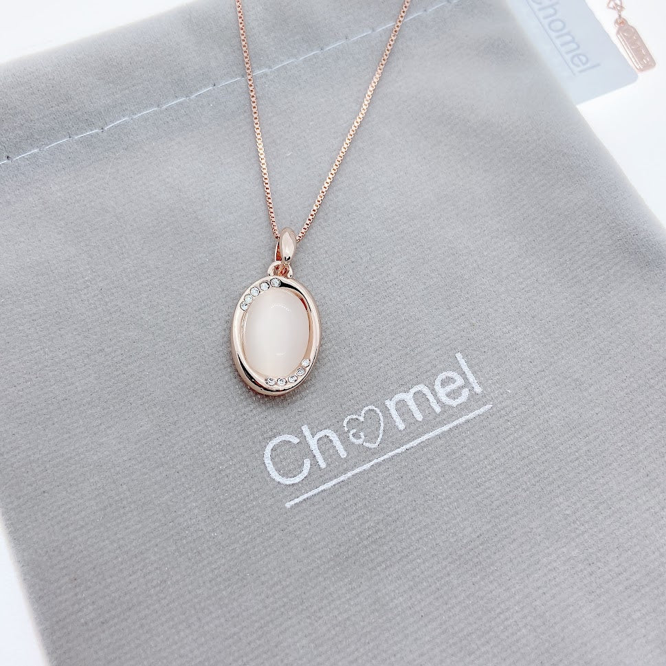 Oval Simulated Moonstone Necklace.