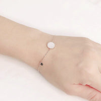 Round Mother of Pearl Bracelet.