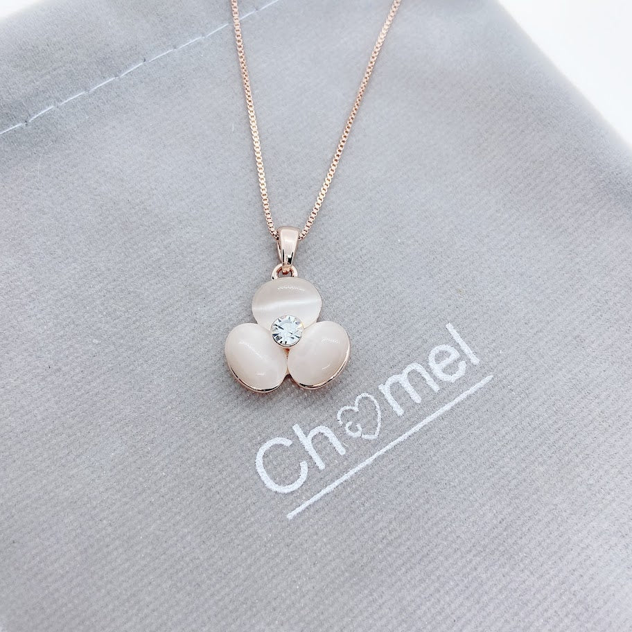 Flower Simulated Moonstone Necklace.