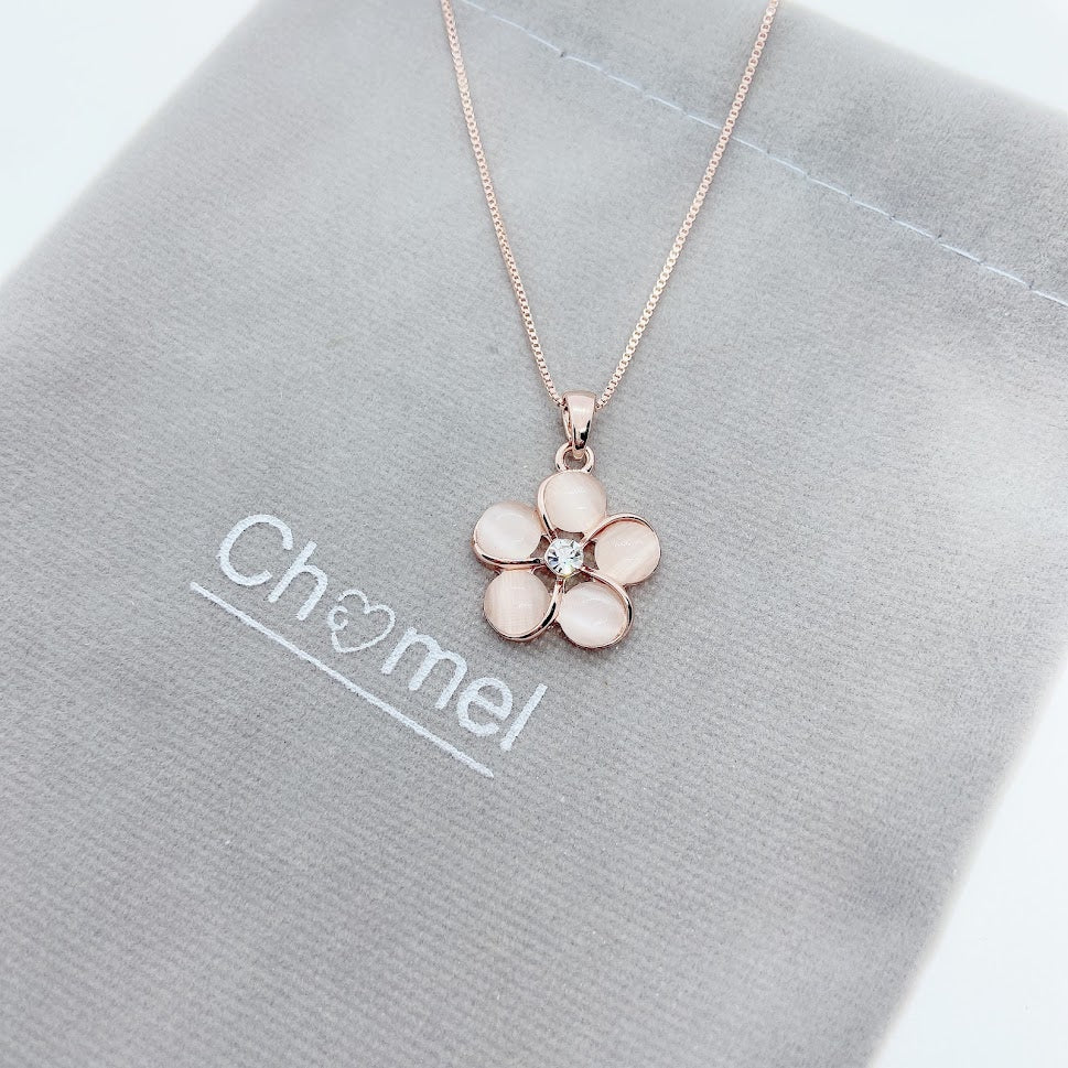 Flower Simulated Moonstone Necklace.