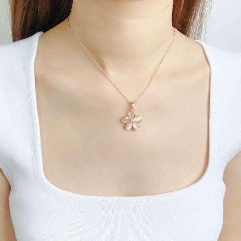Flower Simulated Moonstone Necklace.