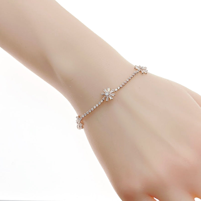 Flower Cubic Zirconia Bracelet - CHOMEL